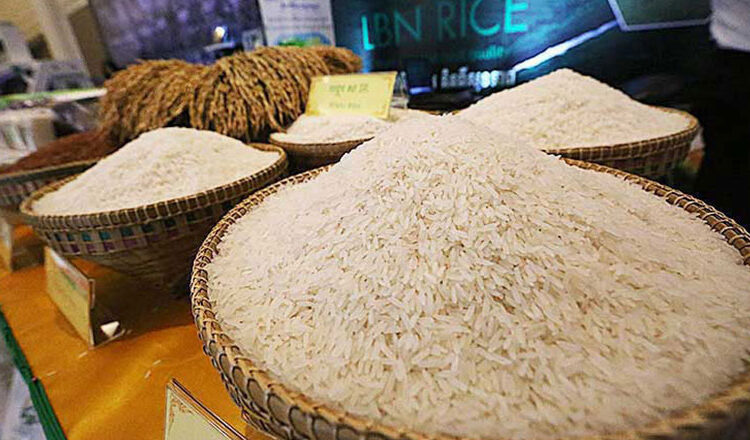 /2026/07/cambodias-milled-rice-exports-surge-63-pct-in-h1-2026-52000-637733.htm